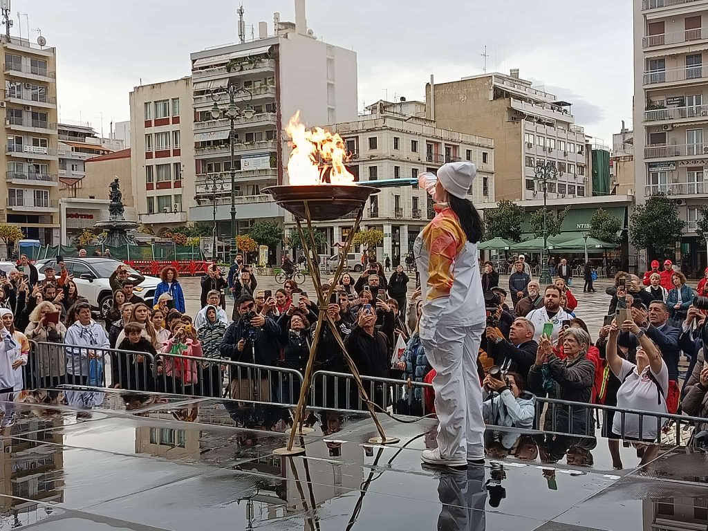 Πάτρα: Η υποδοχή της Ολυμπιακής Φλόγας για τους Χειμερινούς Ολυμπιακούς Αγώνες Milano Cortina 2026