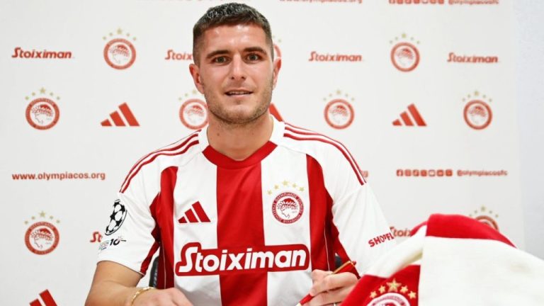 Ανανέωσε μέχρι το 2028 στον Ολυμπιακό ο Πιρόλα