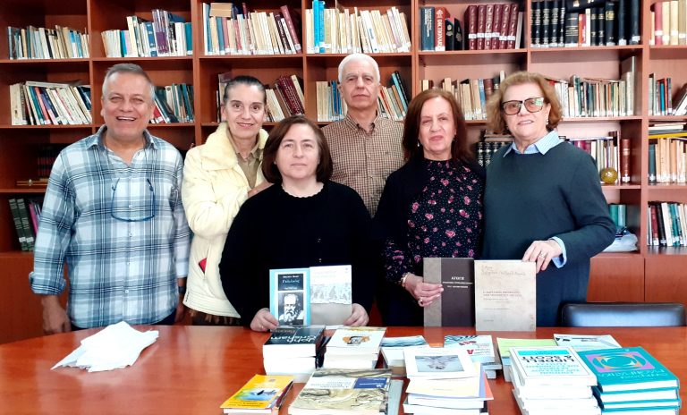 Βιβλία από το ΠΟΚΕΛ στο 2ο Λύκειο Λάρισας