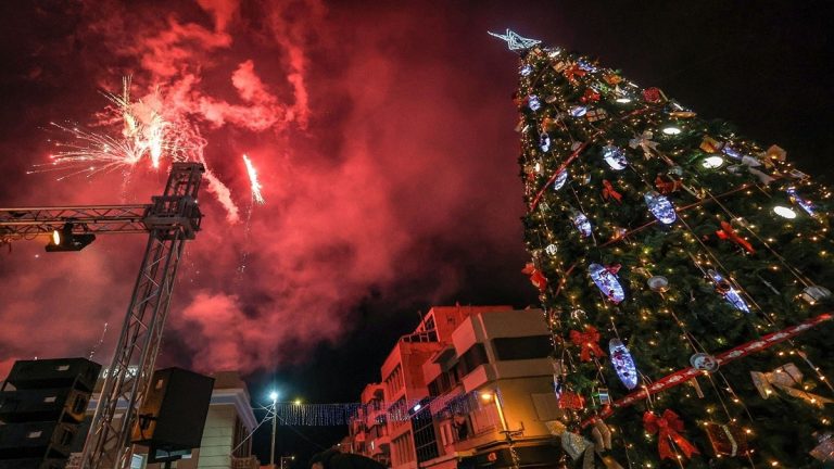 Ηράκλειο: Απόψε η φωταγώγηση του δέντρου με τον Νίκο Πορτοκάλογλου