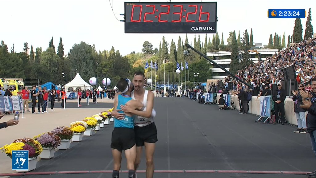 42ος Αυθεντικός Μαραθώνιος: Πρώτος στο Καλλιμάρμαρο ο Παναγιώτης Καραΐσκος – Δεύτερος έκοψε το νήμα ο Κώστας Σταμούλης