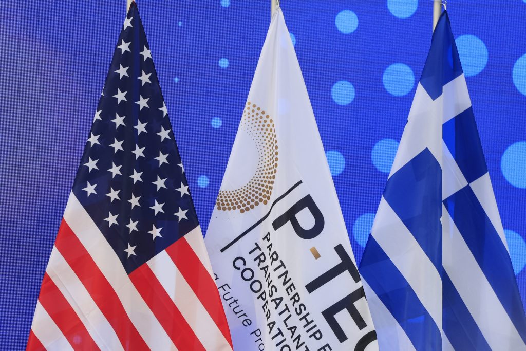 ExxonMobil, Energean και Helleniq Energy υπέγραψαν συμφωνία για υδρογονάνθρακες στο Ιόνιο – Μαρινάκης στο ΕΡΤnews: Ιστορική μέρα για την Ελλάδα (live η Σύνοδος)