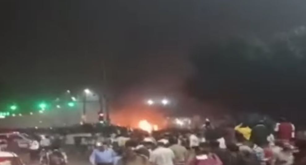 Ινδία: Iσχυρή έκρηξη κοντά στο Κόκκινο Φρούριο στο Νέο Δελχί – Τουλάχιστον οκτώ νεκροί