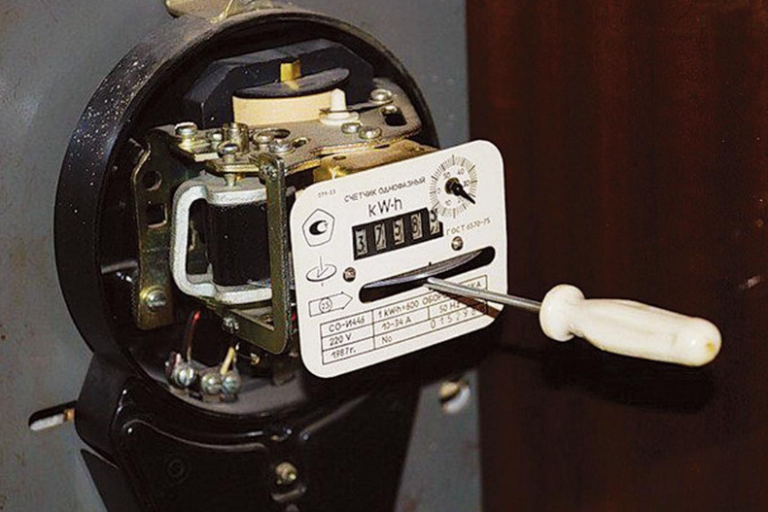 Θεσσαλονίκη: Συνελήφθη 32χρονος για ρευματοκλοπή συνολικής αξίας 27.000 ευρώ