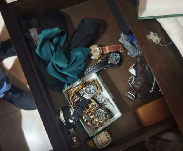 Πώς η εγκληματική ομάδα εξαπατούσε εύπορους επιχειρηματίες με «επενδυτικές ευκαιρίες» σε καζίνο – 5 συλλήψεις και ζημία άνω του 1,3 εκατ. ευρώ