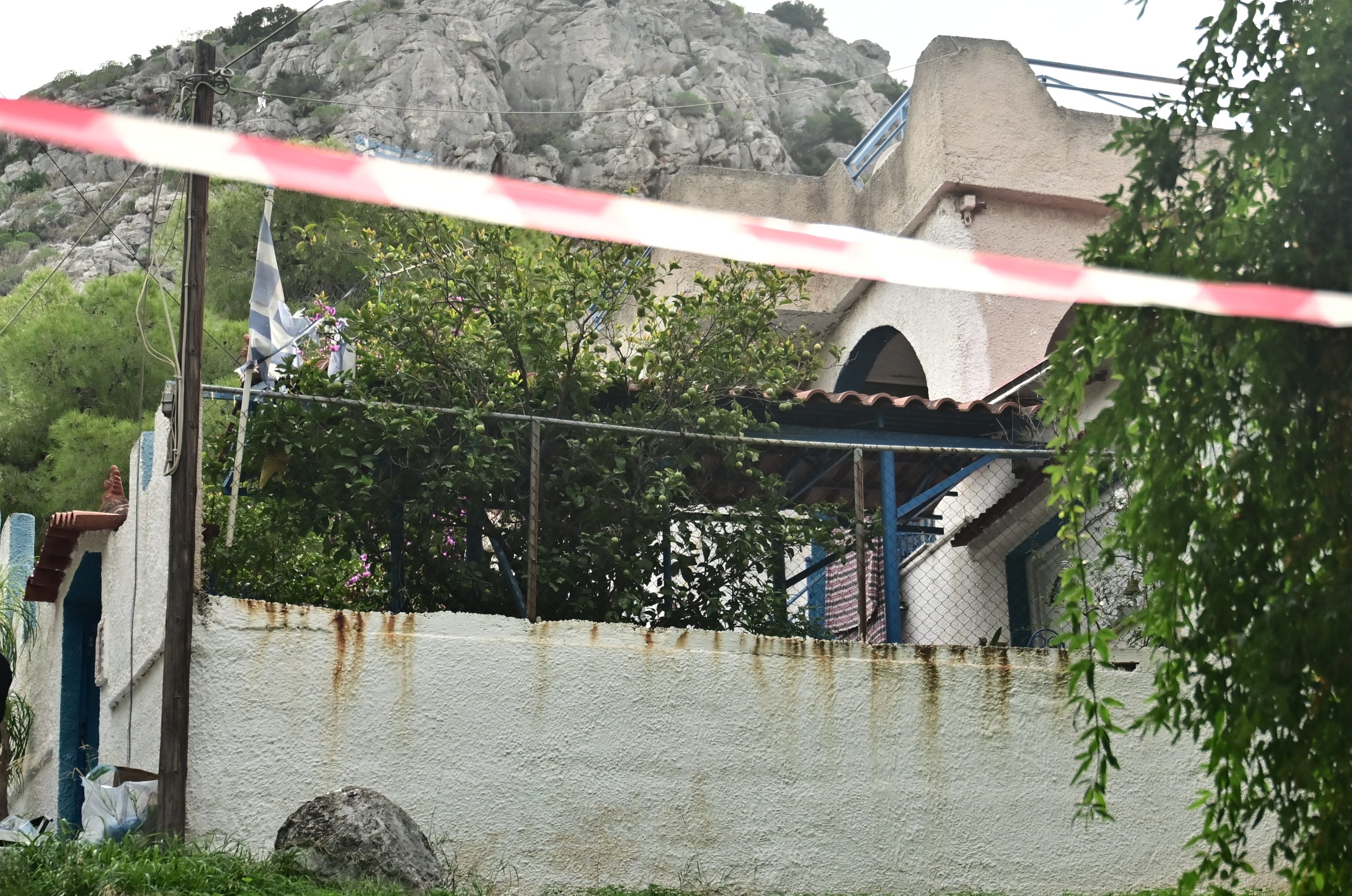 Αποκλειστικό: Βαριές κακώσεις δείχνει το πόρισμα της ιατροδικαστή για τον θάνατο της 75χρονης στη Σαλαμίνα – Τα σενάρια που εξετάζει η αστυνομία