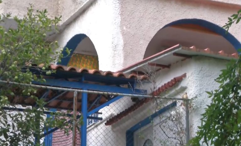 Σαλαμίνα: Νεκρή με τραύματα στο κεφάλι από χτυπήματα η 75χρονη – Κάμερες κατέγραψαν δύο υπόπτους να μπαίνουν σπίτι της