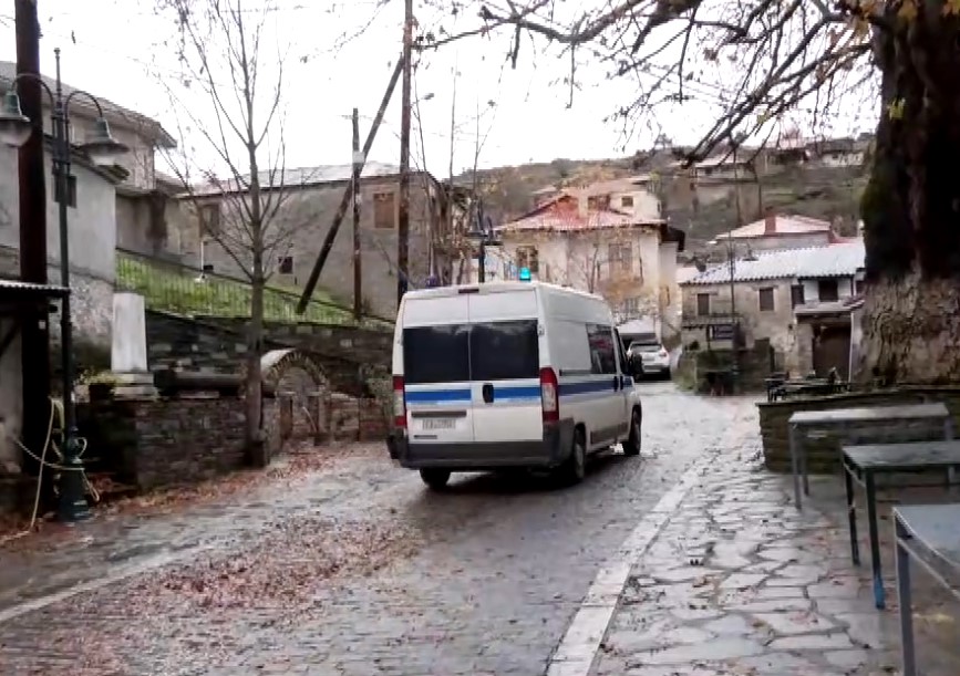 Γρεβενά: Αστυνομικοί επισκέπτονται τα χωριά και ενημερώνουν τους κατοίκους για απάτες και κλοπές