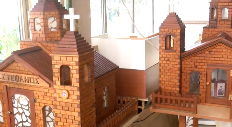 Αλεξανδρούπολη: 85χρονος συνταξιούχος κατασκευάζει και δωρίζει εκκλησάκια και αργαλειούς