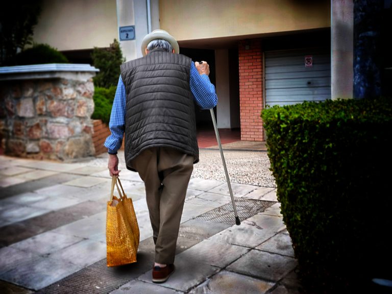 Μελέτη ΚΕΦΙΜ και European Liberal Forum: Αναγκαία η μετάβαση από διανεμητικά σε κεφαλαιοποιητικά συνταξιοδοτικά συστήματα