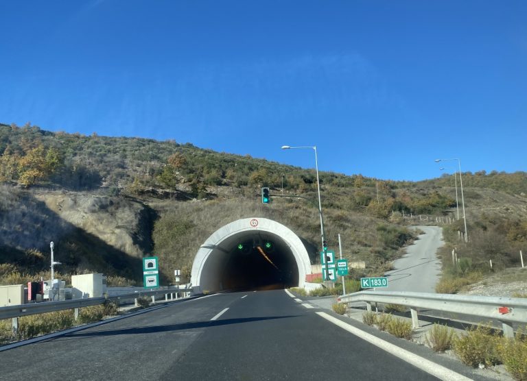 Κυκλοφοριακές ρυθμίσεις στην περιοχή του cut and cover της Καλαμάτας