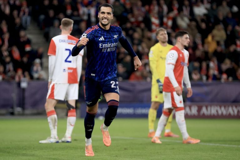 Champions League: «Τρένο» η Άρσεναλ, 3-0 στην Πράγα – Όλα μηδέν στη Νάπολι