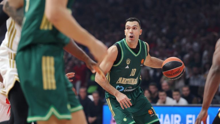 Σλούκας: «Ντρέπομαι ως αρχηγός για την εικόνα του Παναθηναϊκού»