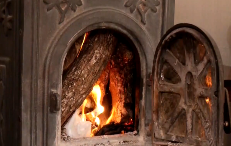 «Βροχή» οι παραγγελίες για καυσόξυλα στη Δυτική Μακεδονία