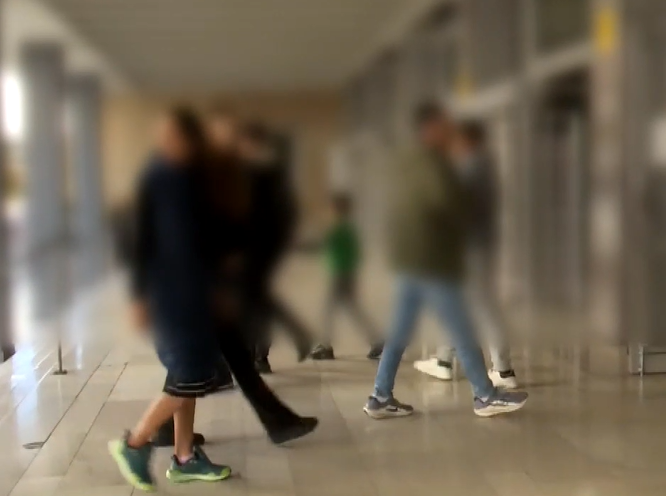 Θεσσαλονίκη: Ποινική δίωξη για ληστεία και οπλοφορία ασκήθηκε στη 17χρονη που λήστεψε οδηγό ταξί