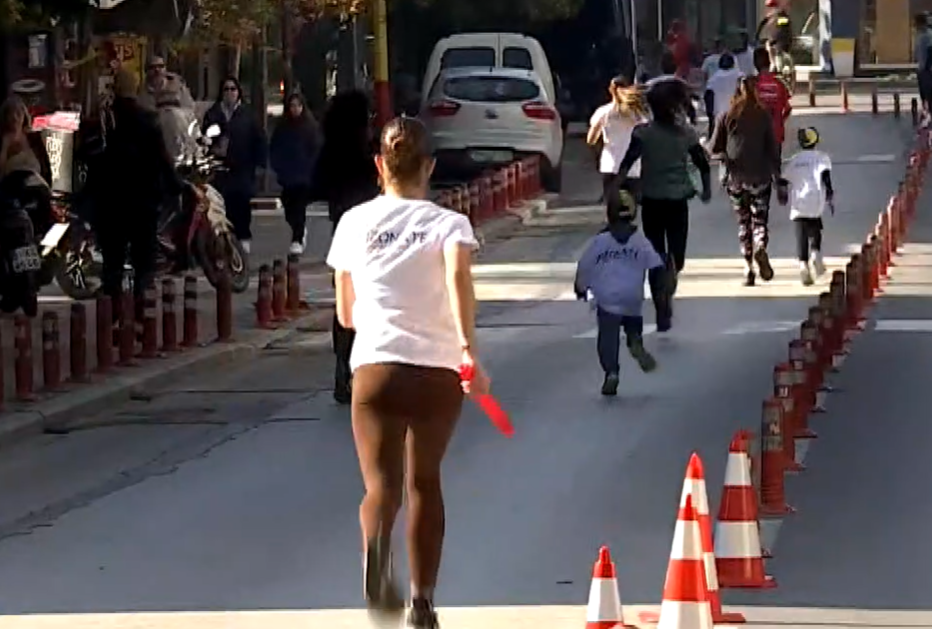 Σέρρες: «ΣΥΝαγωνίΖΩμαι»- Δρομική σκυταλοδρομία για τα 40 χρόνια του ΤΕΦΑΑ