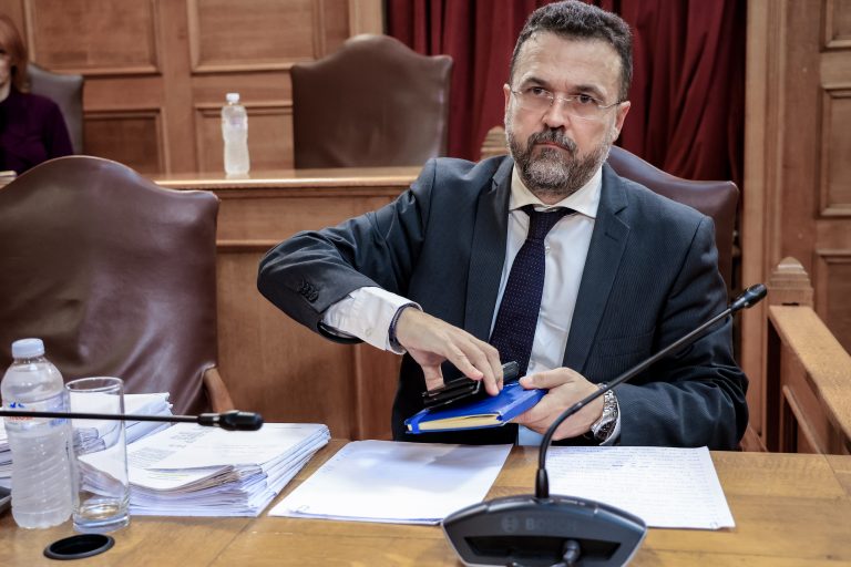 Εξεταστική ΟΠΕΚΕΠΕ: «Αυτοί είναι οι άριστοι της ΝΔ!» σχολιάζουν πηγές του ΣΥΡΙΖΑ για την κατάθεση Στρατάκου