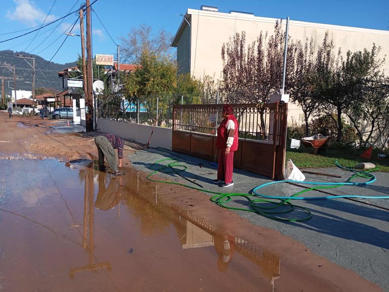 Χρυσή Αμμουδιά Θάσου: Πλημμύρισαν ξενοδοχεία, σπίτια και καταστήματα