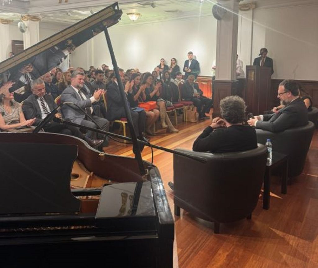 Εκδήλωση στην Κωνσταντινούπολη: «Μουσικές που ενώνουν – Ο Θεοδωράκης μεταξύ δύο λαών».