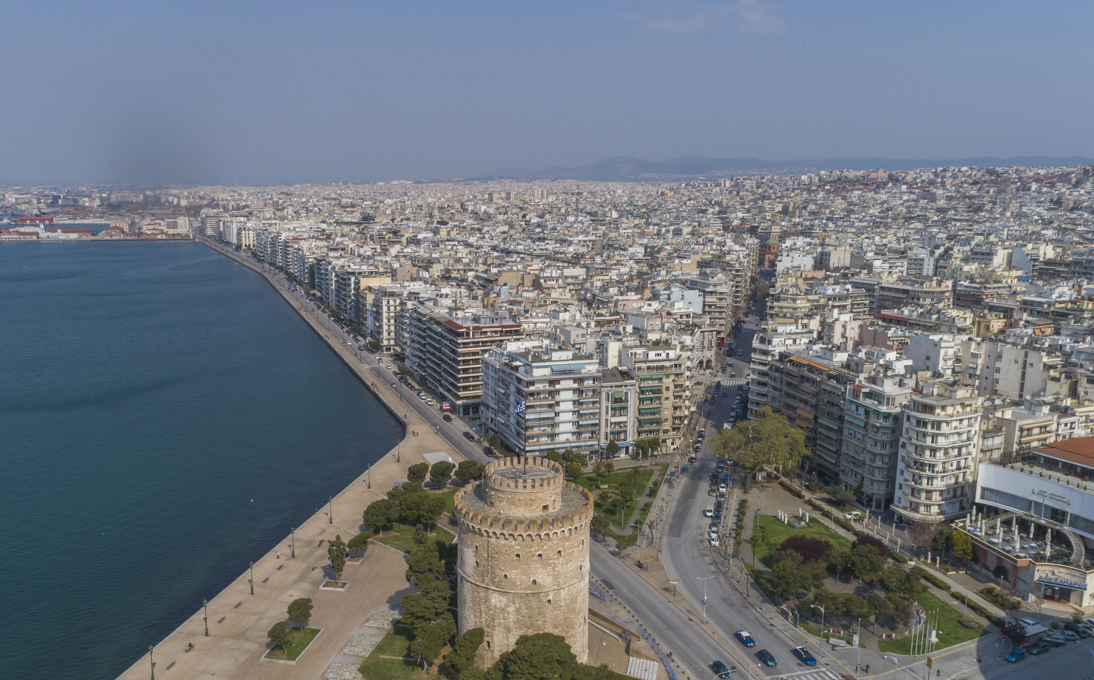 Τάξη στο άναρχο παρκάρισμα των τουριστικών λεωφορείων επιχειρεί να βάλει ο Δήμος Θεσσαλονίκης