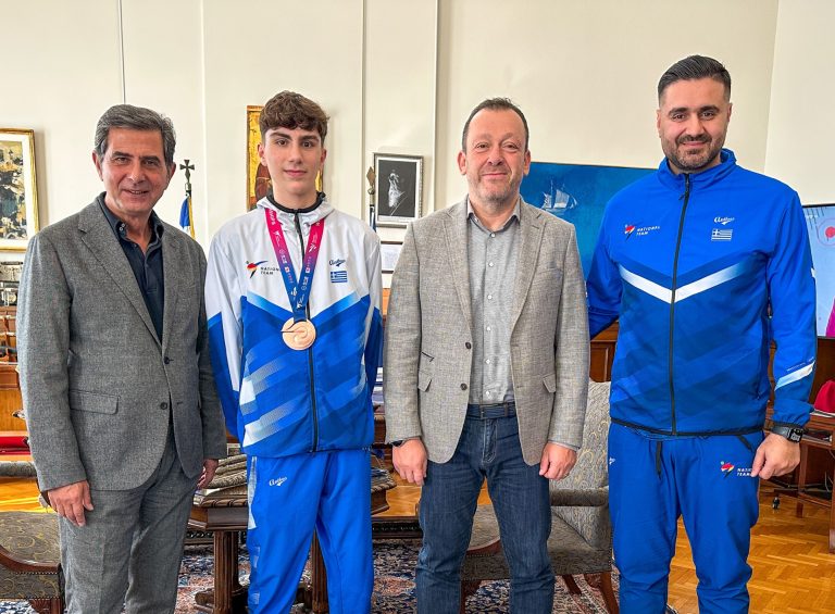 Τον Παγκόσμιο Πρωταθλητή Taekwondo Αριστείδη Νικόλαο Ψαρρό υποδέχτηκε ο Υφυπουργός Εσωτερικών Κ.Γκιουλέκας