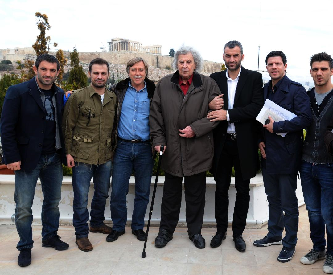 thumbnail «Η κρυφή μεγάλη αγάπη του Μίκη Θεοδωράκη για το ποδόσφαιρο»