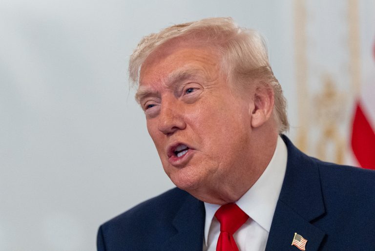 Ο Τραμπ «παγώνει» όλες τις αποφάσεις ασύλου μετά την επίθεση σε μέλη της Εθνοφρουράς κοντά στον Λευκό Οίκο