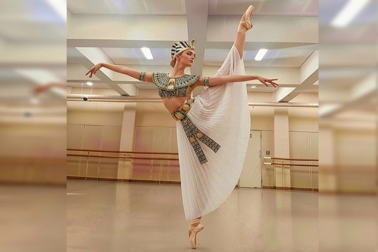 Ποια είναι η Αντιγόνη Τσιούλη που χόρεψε στα εγκαίνια του Μεγάλου Αιγυπτιακού Μουσείου; (audio)