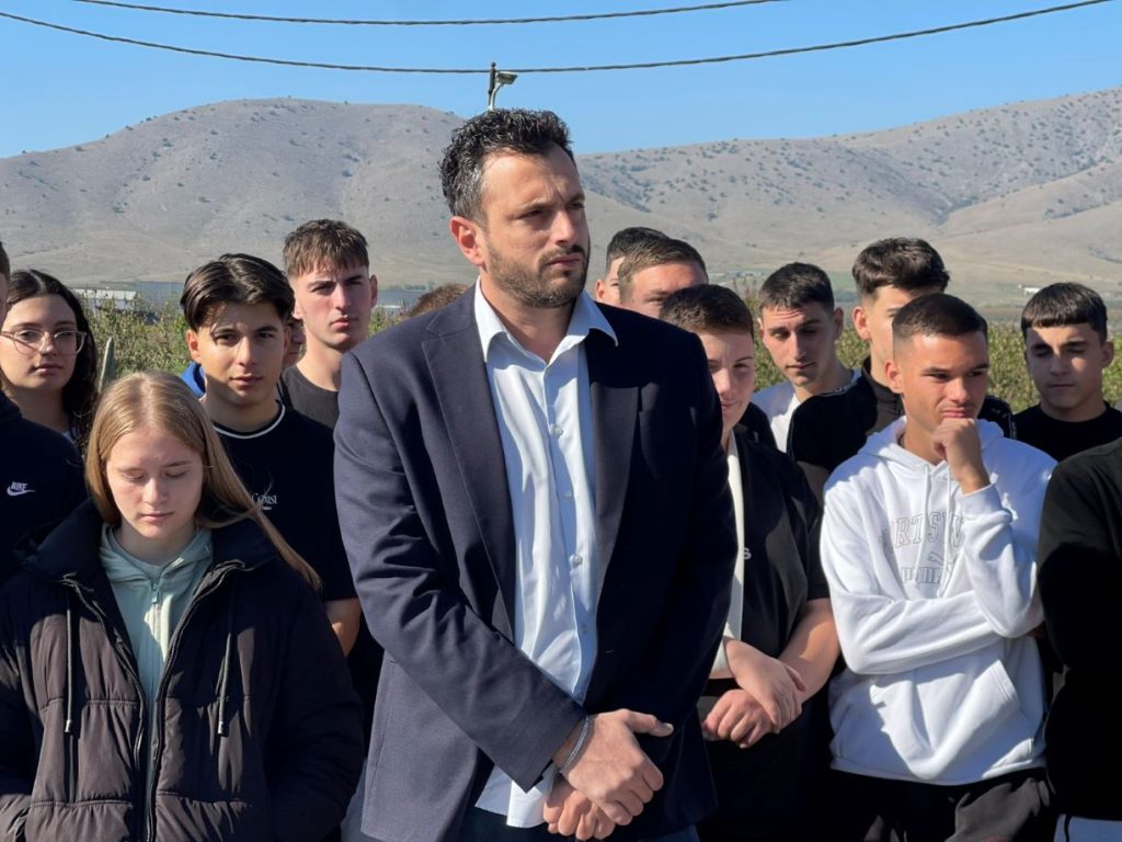 Στη μνήμη της Βάγιας Μπλέκα-Καρακώστα ο Δήμος Τυρνάβου έδωσε το όνομα της σε δρόμο έξω από το Γενικό Λύκειο