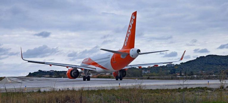 Σκιάθος: Με την αναχώρηση της τελευταίας πτήσης για Λονδίνο, ολοκληρώθηκε η τουριστική χρονιά