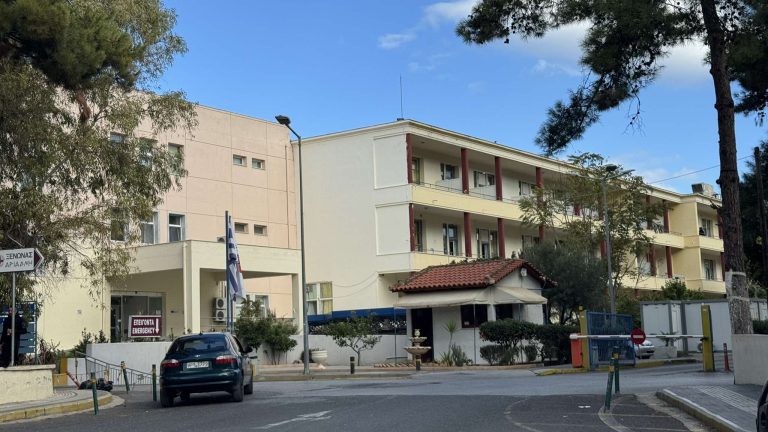 Ηράκλειο: Στο νοσοκομείο 17χρονος μαθητής μετά από κατανάλωση αλκοόλ