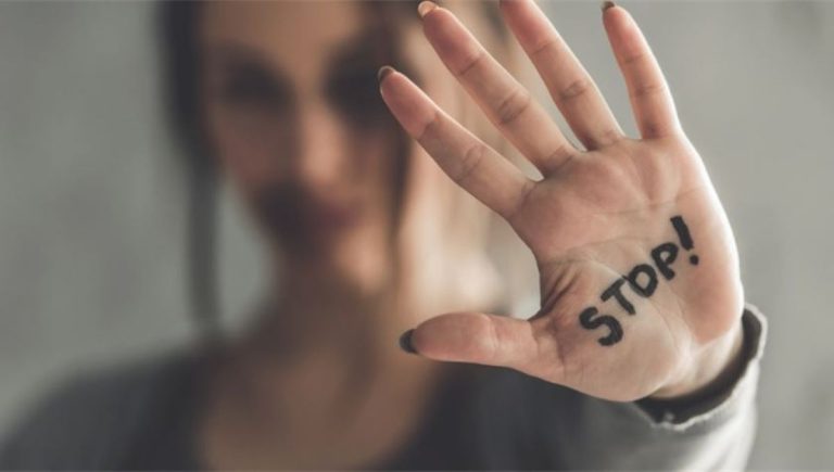 Ανησυχητική αύξηση περιστατικών έμφυλης βίας στη Μαγνησία – Παρέμβαση από τις «Μαχητικές & Ελεύθερες»