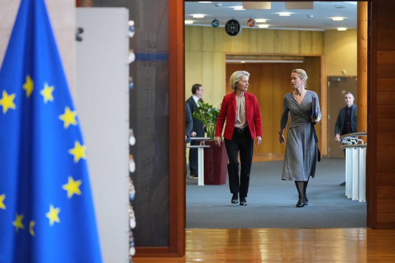 Σημαντική πρόοδος στην ευρωπαϊκή διεύρυνση για Αλβανία, Μαυροβούνιο, Μολδαβία και Ουκρανία