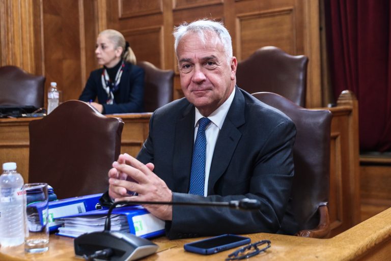 Πηγές ΣΥΡΙΖΑ: Ο κ. Βορίδης αυτοανακηρύχθηκε αθώος δηλώνοντας πλήρη άγνοια – Μετά τις κατηγορίες παραμένει σύμβουλος του Μητσοτάκη ο κ. Βάρρας;