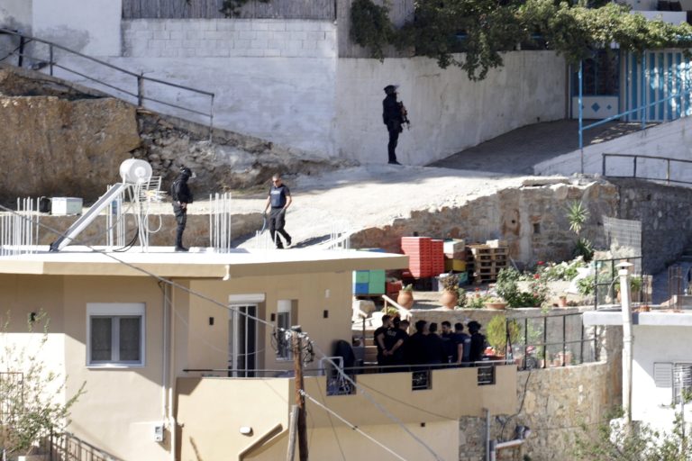 Ανατροπή με τον θάνατο της 56χρονης στα Βορίζια – «Οχυρωμένο» το χωριό υπό τον φόβο νέου κύκλου αίματος