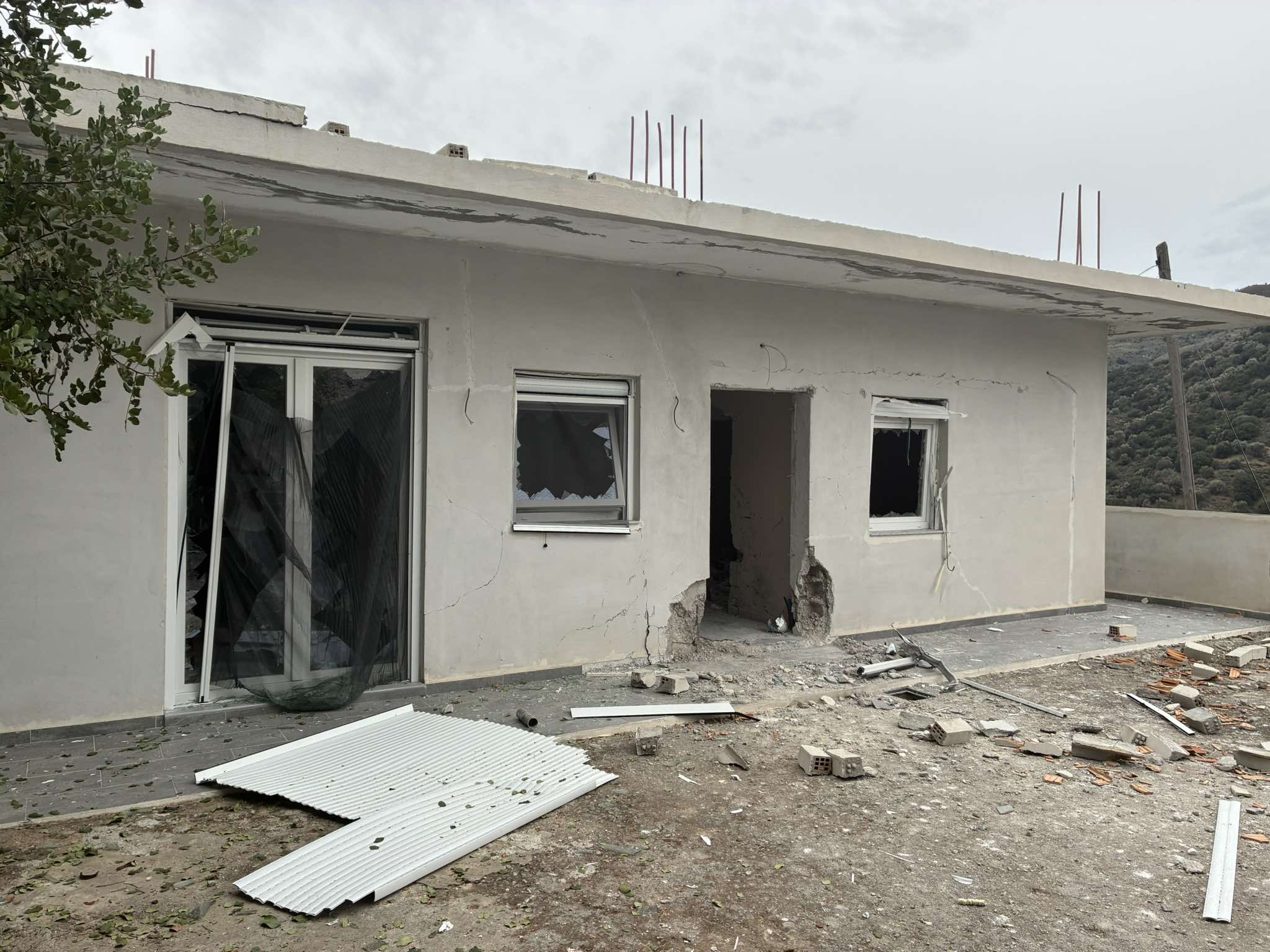 Στην ανακρίτρια τη Δευτέρα ο 23χρονος για τη βόμβα στα Βορίζια – Άφαντα τα όπλα του μακελειού