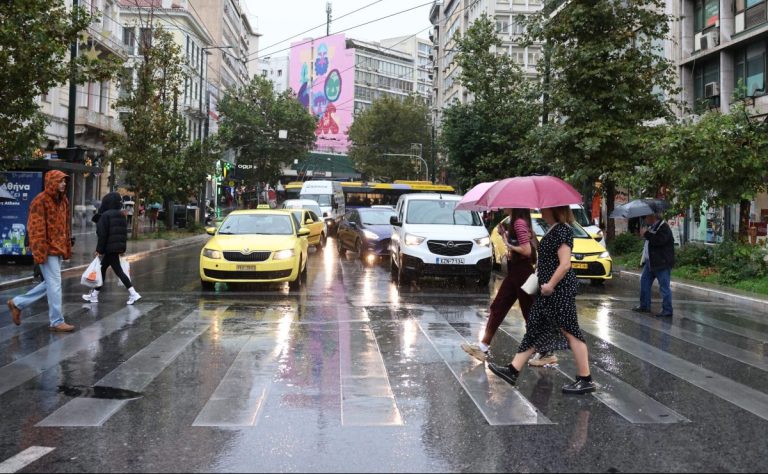 Ο καιρός με τον Παναγιώτη Γιαννόπουλο: Νέα επιδείνωση από την Τρίτη – Πού θα σημειωθεί πτώση της θερμοκρασίας