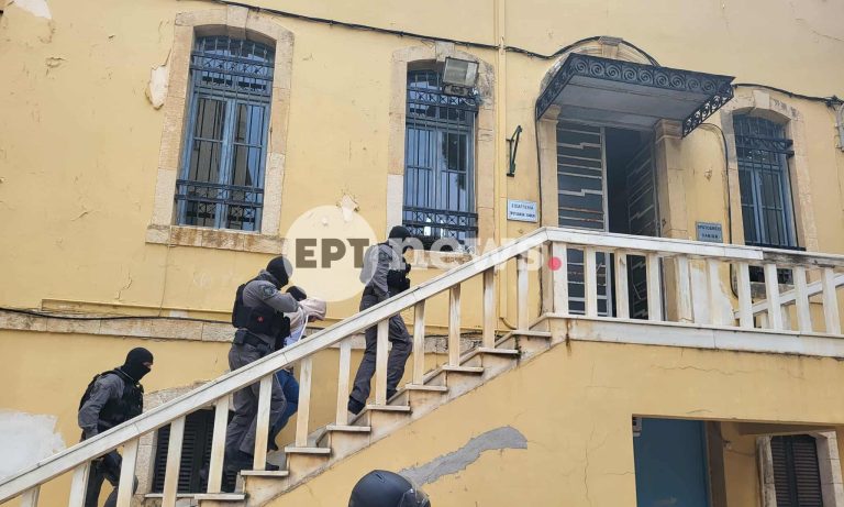 Χανιά: Στον Εισαγγελέα ο 23χρονος που κατηγορείται για την δολοφονία συγγενή του στο Έλος Κισάμου