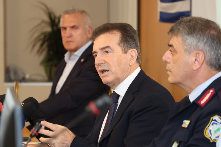 Αντιδράσεις της αντιπολίτευσης μετά τις ανακοινώσεις Χρυσοχοΐδη για την οπλοκατοχή στην Κρήτη