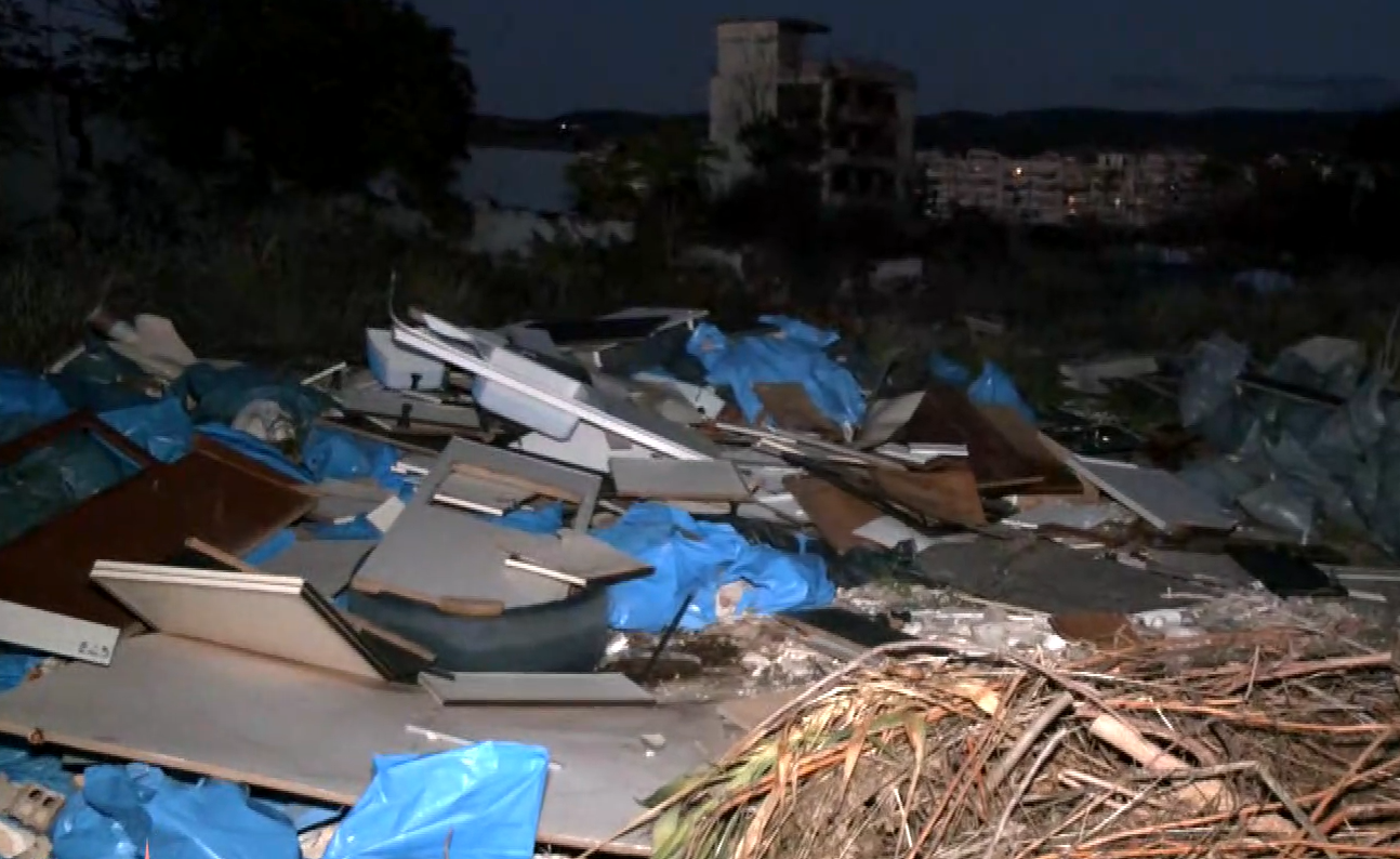 Νέα αυτοσχέδια χωματερή στον Εύοσμο
