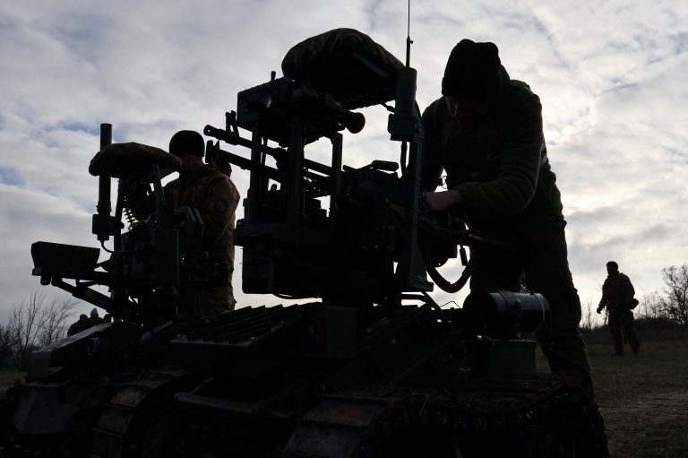 Ουκρανία: Προέλαση σε όλο το μέτωπο, ανακοίνωσε ο ρωσικός στρατός – Στόχος οι περικυκλωμένες δυνάμεις στο Μιρνοχράντ