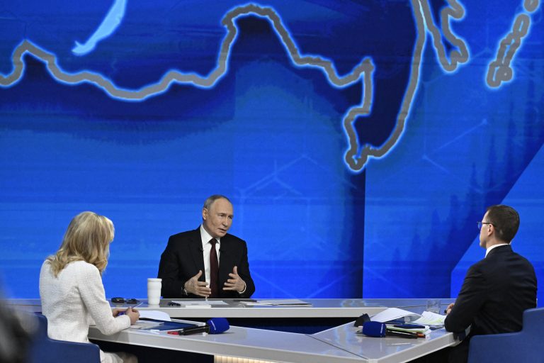 Live η ετήσια συνέντευξη Πούτιν: «Ληστές» που θα έχουν σοβαρές συνέπειες οι Ευρωπαίοι