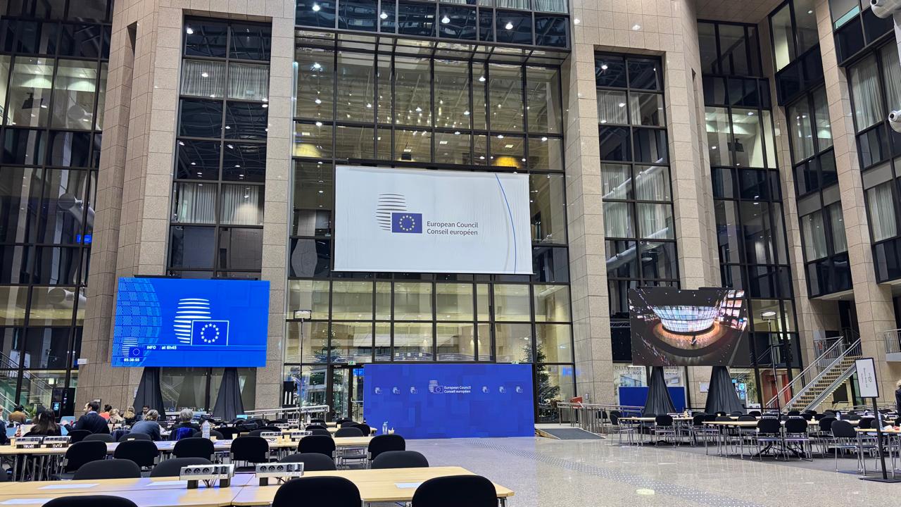 Σύνοδος Κορυφής ΕΕ: Ομοφωνία με εξαιρέσεις και ανοιχτά σενάρια σε παγωμένα ρωσικά στοιχεία και Mercosur