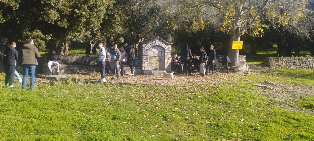 Μαθητές γιόρτασαν την παγκόσμια ημέρα βουνού με πεζοπορία στην Τσαριτσάνη