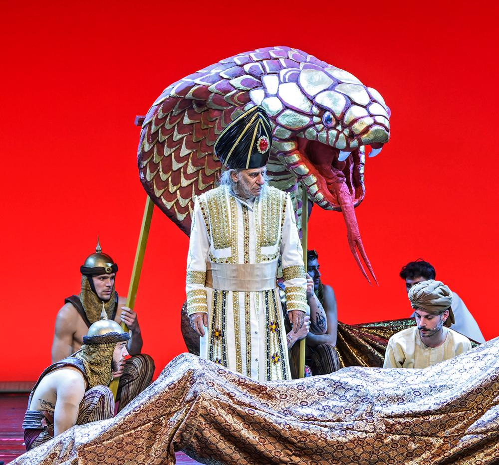 Χριστουγεννιάτικη μαγεία στο Μέγαρο: Πρώτες εικόνες από τον «Αλαντίν»