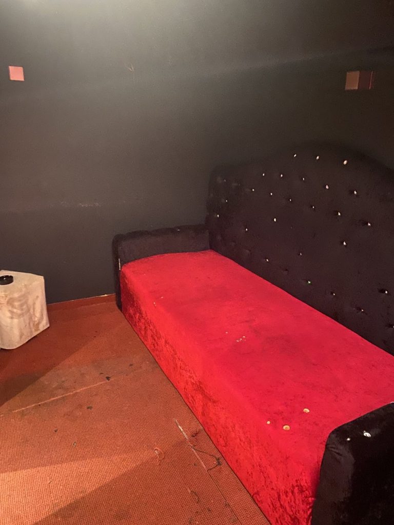 Εξάρθρωση κυκλώματος μαστροπείας σε Καλαμάτα και Τρίπολη – Τρεις συλλήψεις και δικογραφία για ακόμη δύο άτομα