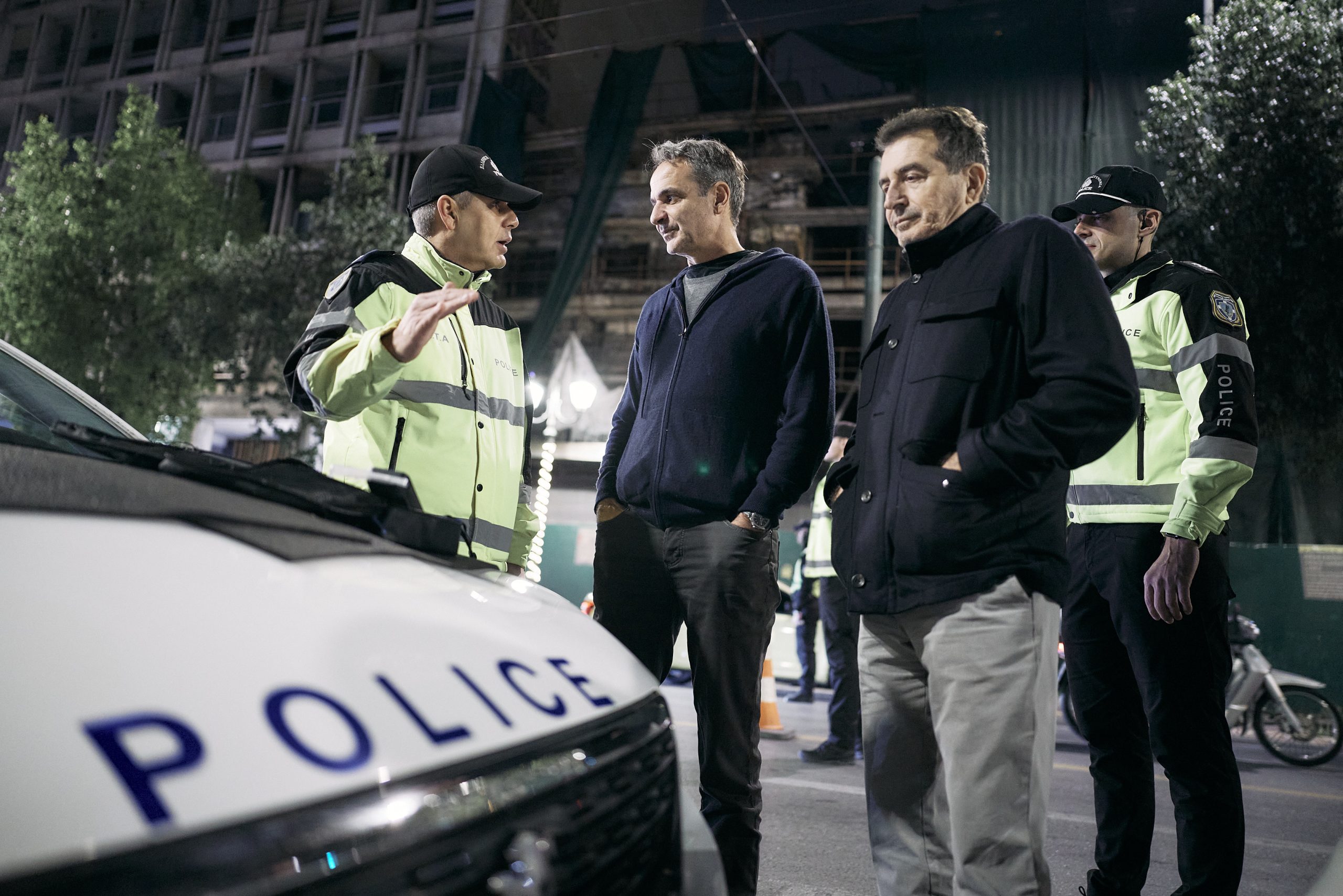 Κ. Μητσοτάκης: Επισκέφθηκε μπλόκο για αλκοτέστ μαζί με τον Μ. Χρυσοχοΐδη – «Εδώ στην κυριολεξία σώζουμε ζωές»