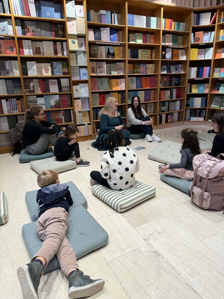 Πώς μπορεί μια χρυσόμυγα να μιλήσει στα παιδιά για την επιστήμη