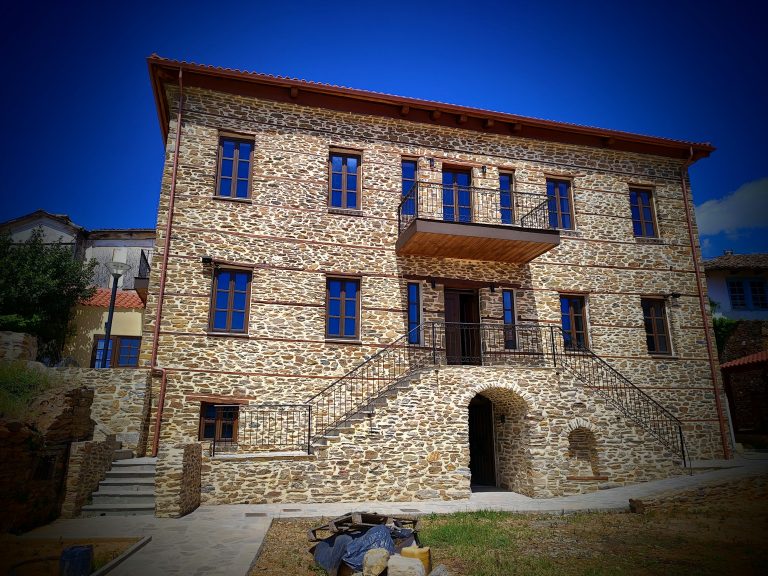 Ο Δήμος Πολυγύρου παρέλαβε το «Κοτσιανέικο» και διεκδικεί τη μετατροπή του σε σύγχρονο λαογραφικό μουσείο