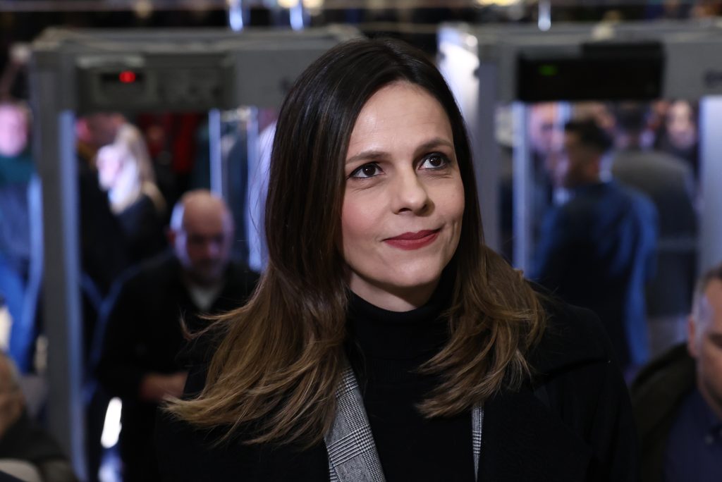 Live η ομιλία του Αλ. Τσίπρα στην επίσημη παρουσίαση του βιβλίου του με τίτλο «Ιθάκη» – «Παρών» στο «Παλλάς» ο νυν και ο πρώην ΣΥΡΙΖΑ